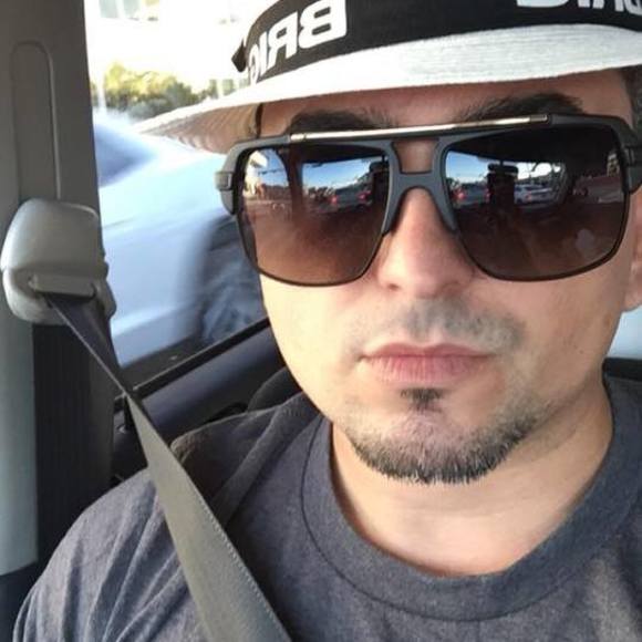 Meet your Posher, David - Picture 1 of 1